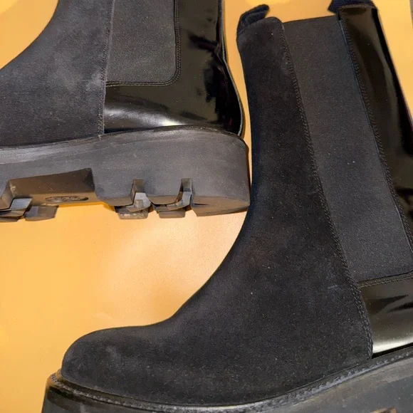 Grenson Chelsea Boots Black Suede & Patent leather UK 7 / US 9 NWOB